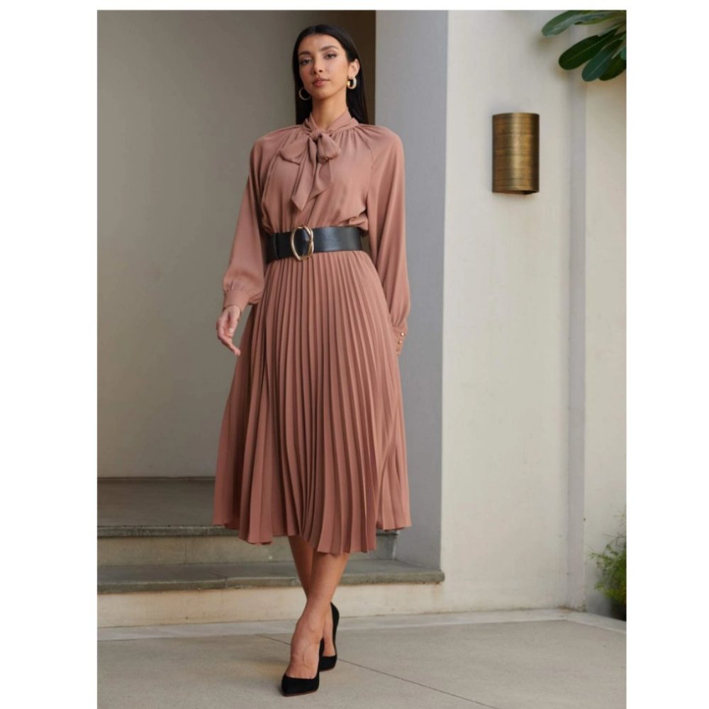 MOTF Tie Neck Accordian Pleat Long Sleeve Midi Dress 👗